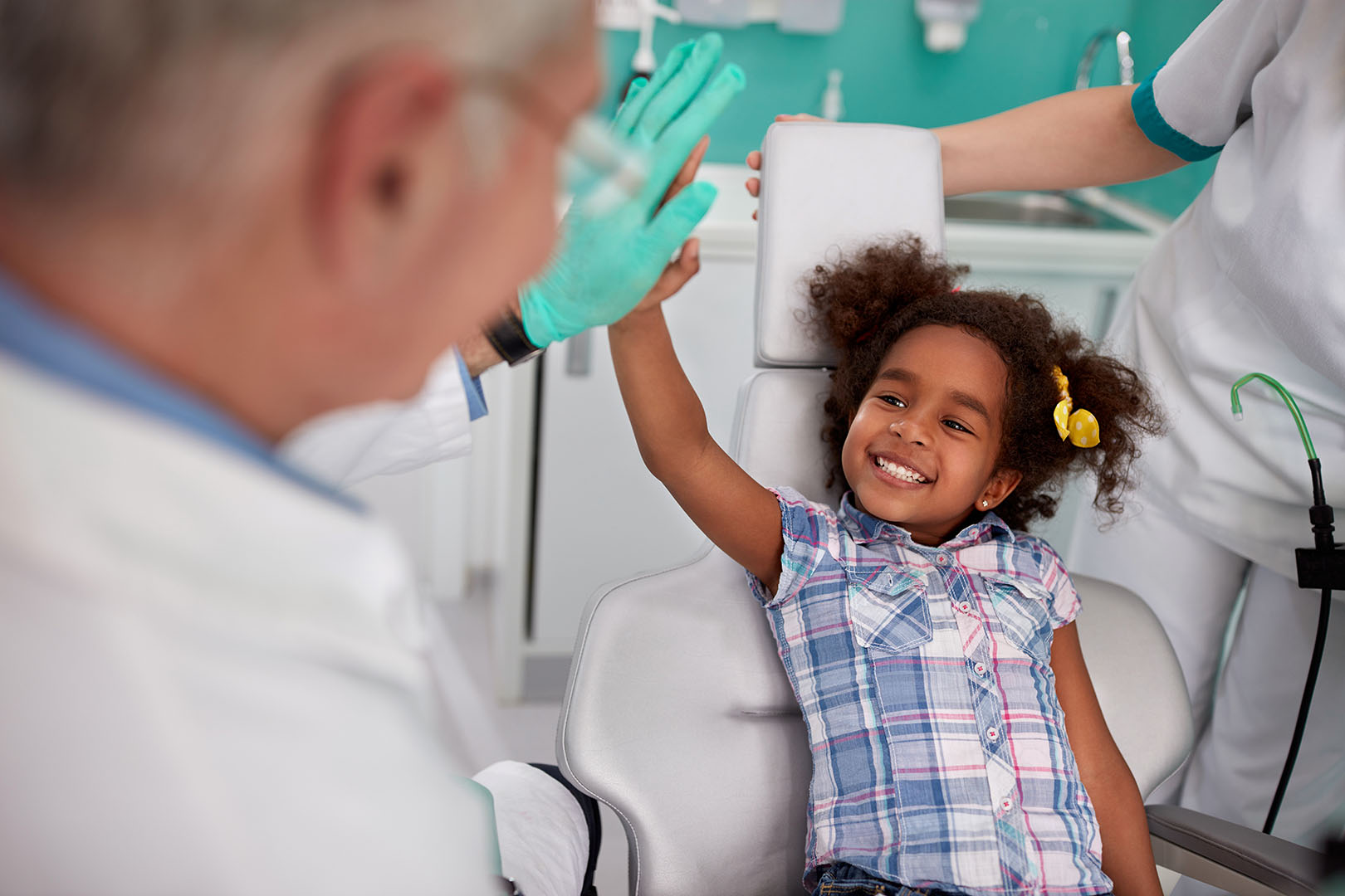 dentist with child